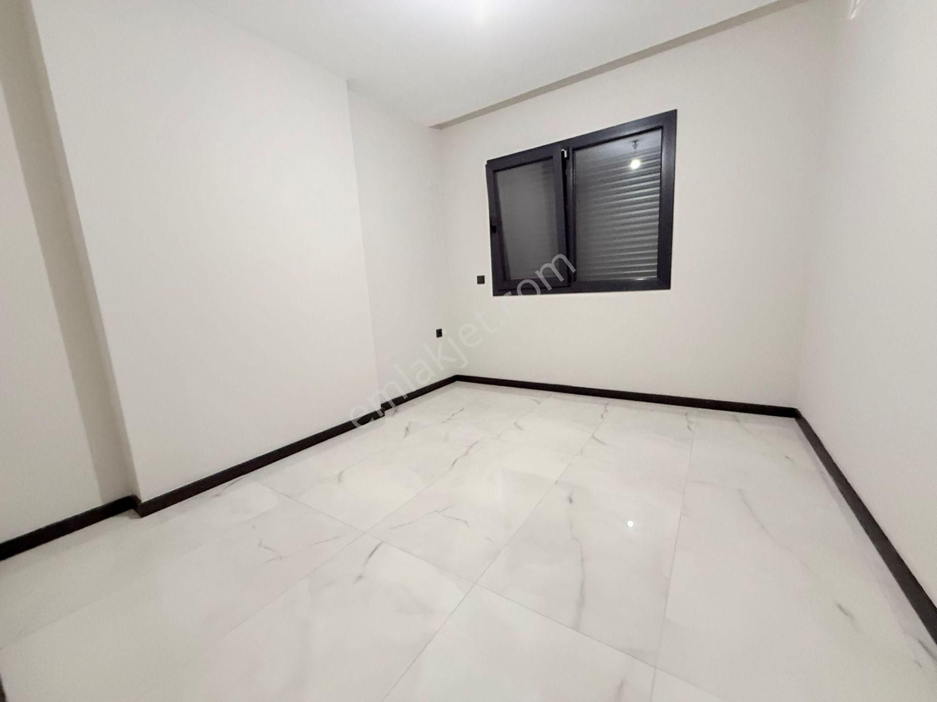 Kuşadasında Satılık-merkezı Konumlu-güvenlık-havuz-bahçe-otopark-yerden Isıtma-lüx-2+1-akıllı Ev - Görsel 18