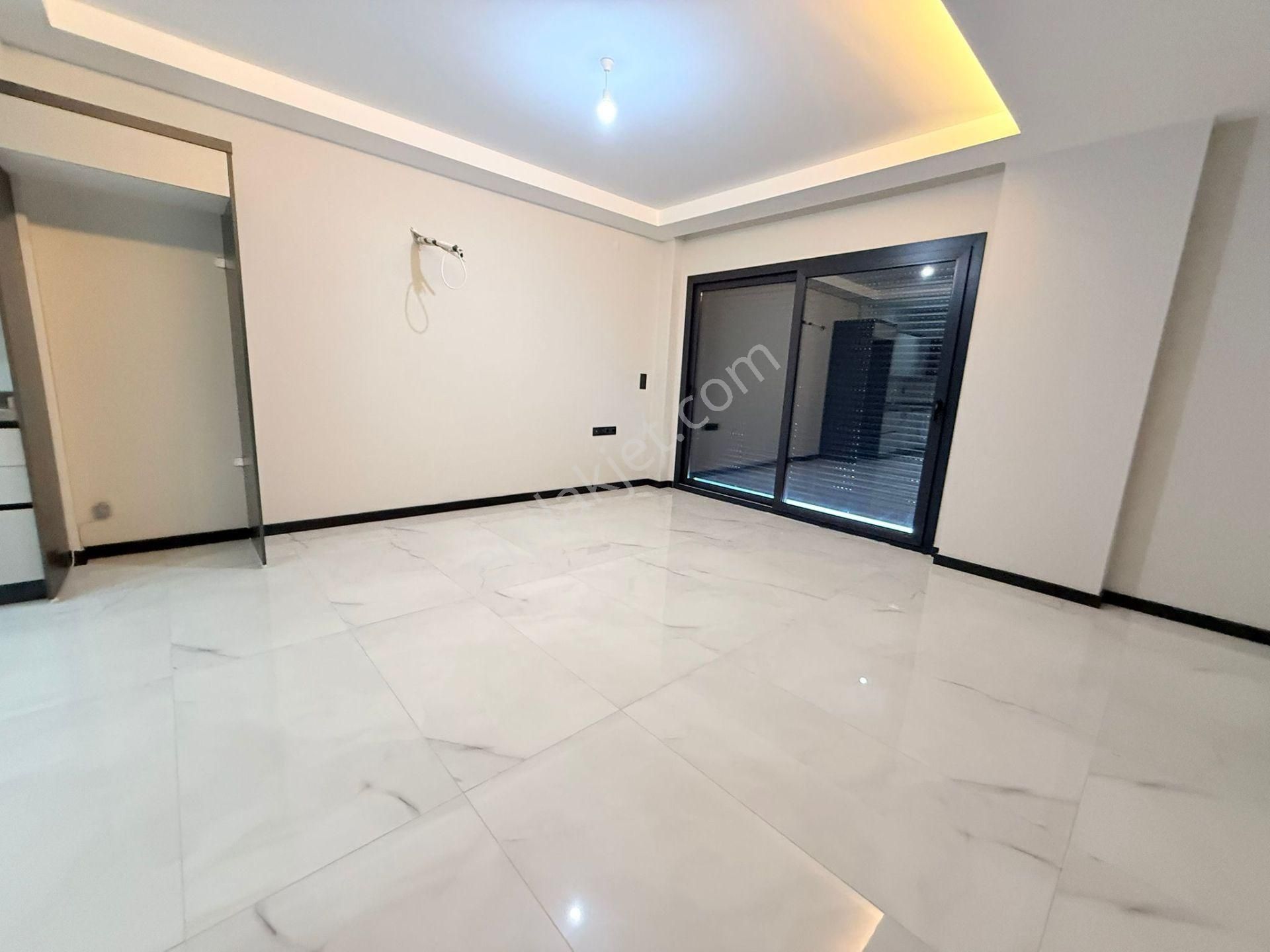 Kuşadasında Satılık-merkezı Konumlu-güvenlık-havuz-bahçe-otopark-yerden Isıtma-lüx-2+1-akıllı Ev - Görsel 7