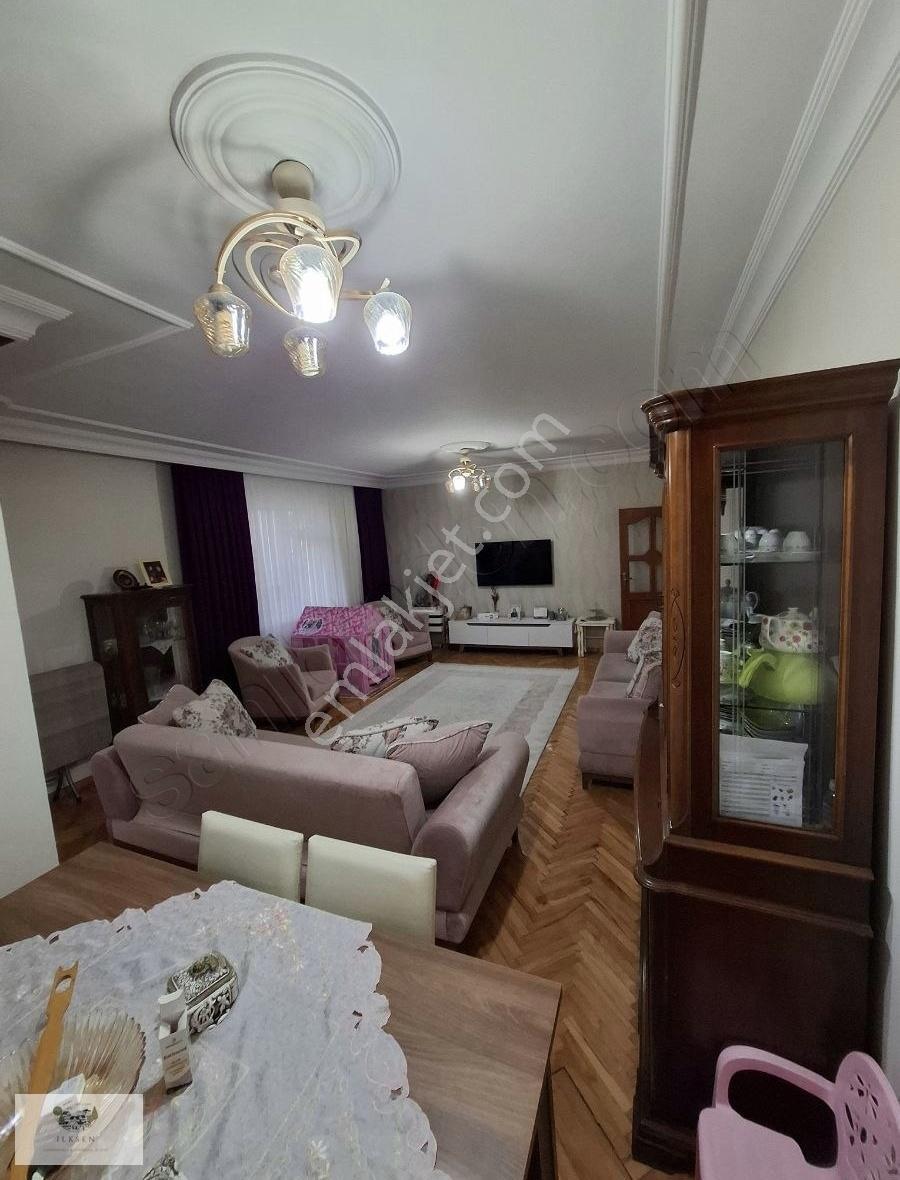 Basınsitesinde Caddeye Yakın 130 Net 3+1asansörlü - Görsel 4