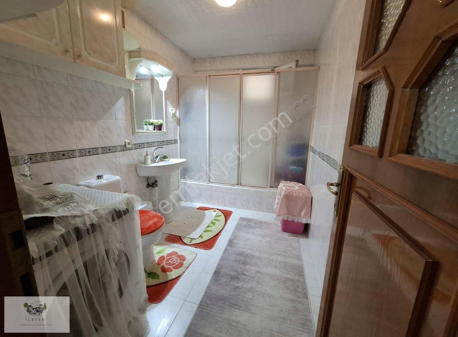 Basınsitesinde Caddeye Yakın 130 Net 3+1asansörlü - Görsel 14