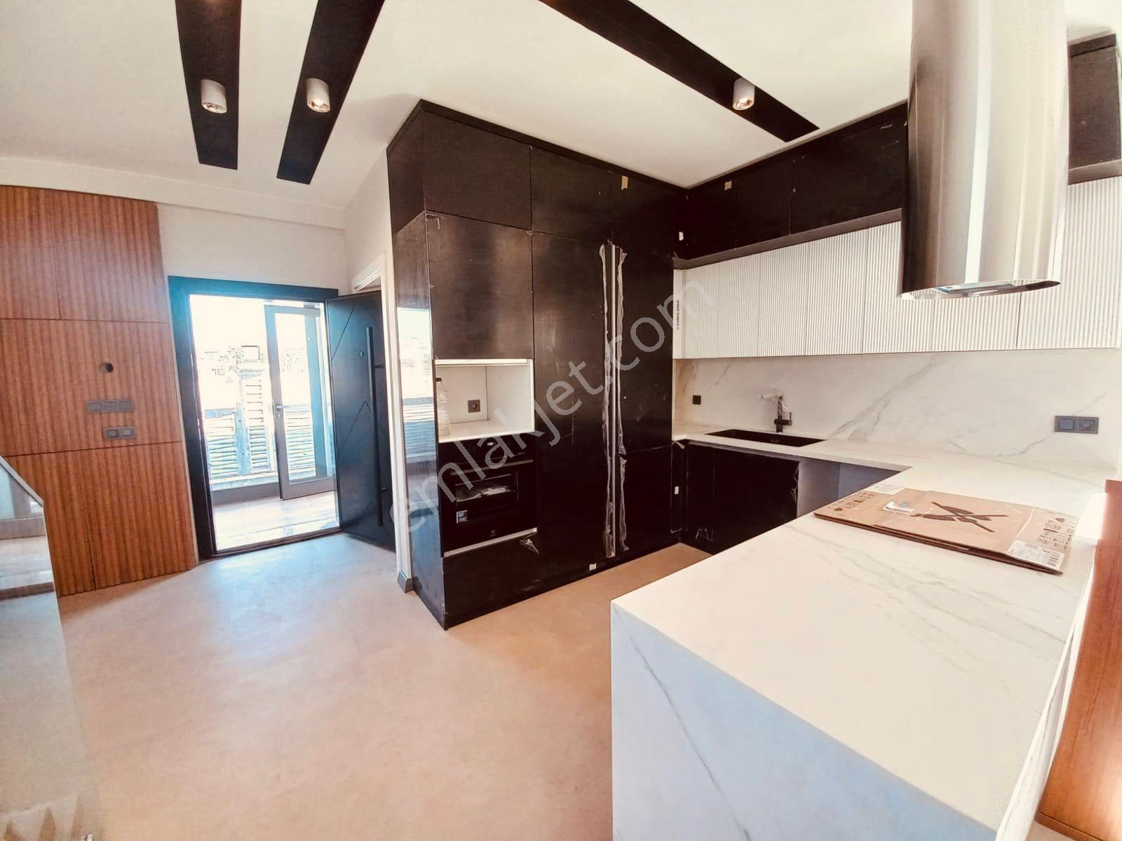 Kuşadası Davutlarda 3+1 150m2 Özel Havuzlu Özel Otoparklı Lux Yerden Isıtmalı V - Görsel 19