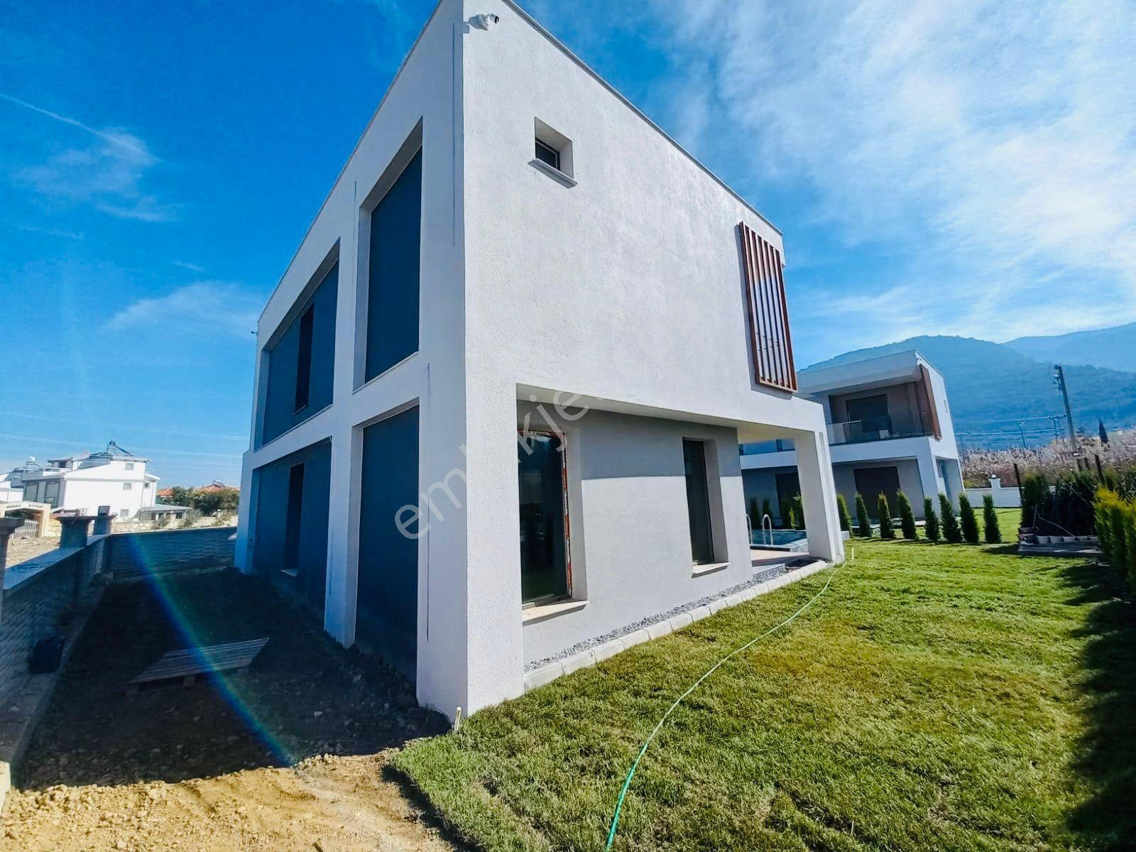 Kuşadası Davutlarda 3+1 150m2 Özel Havuzlu Özel Otoparklı Lux Yerden Isıtmalı V - Görsel 34