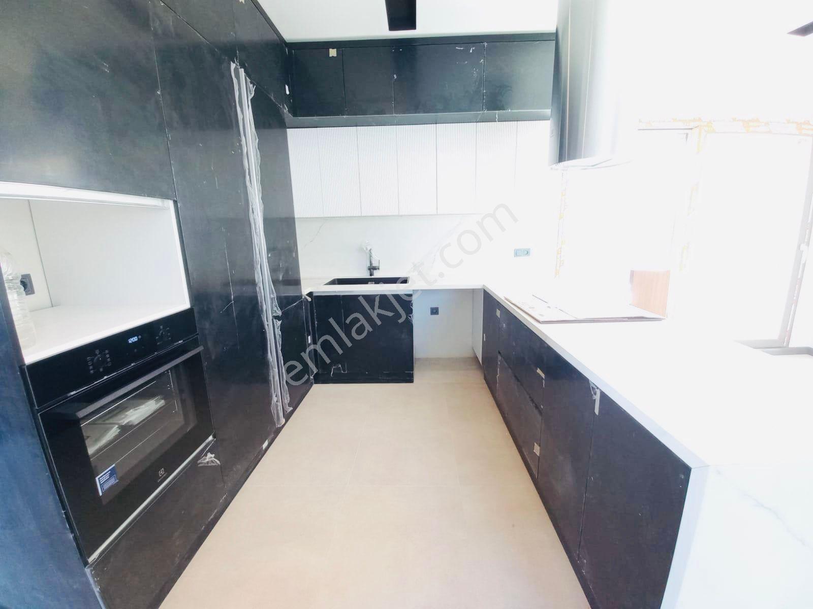 Kuşadası Davutlarda 3+1 150m2 Özel Havuzlu Özel Otoparklı Lux Yerden Isıtmalı V - Görsel 7