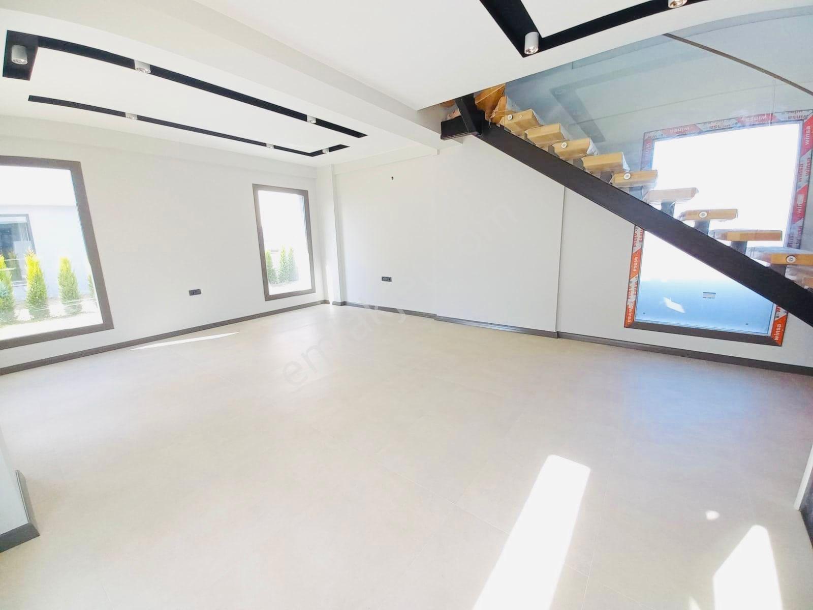 Kuşadası Davutlarda 3+1 150m2 Özel Havuzlu Özel Otoparklı Lux Yerden Isıtmalı V - Görsel 14