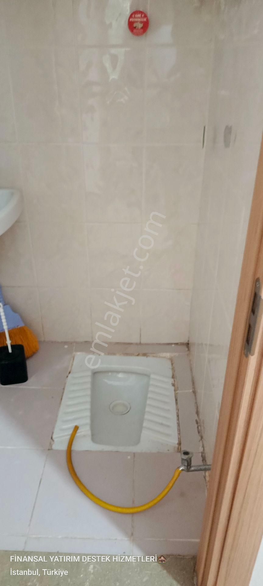 Ümraniye İstiklal Mahallesi Metro Yürüme Mesafesi Giriş Kat 2+190 Metre Yabancı Ya Uygun Kiralık - Görsel 9