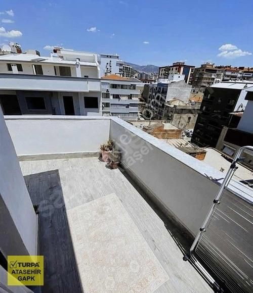 Karşıyaka Fikri Altay'da 4+1 147m² Dublex Daire - Görsel 5