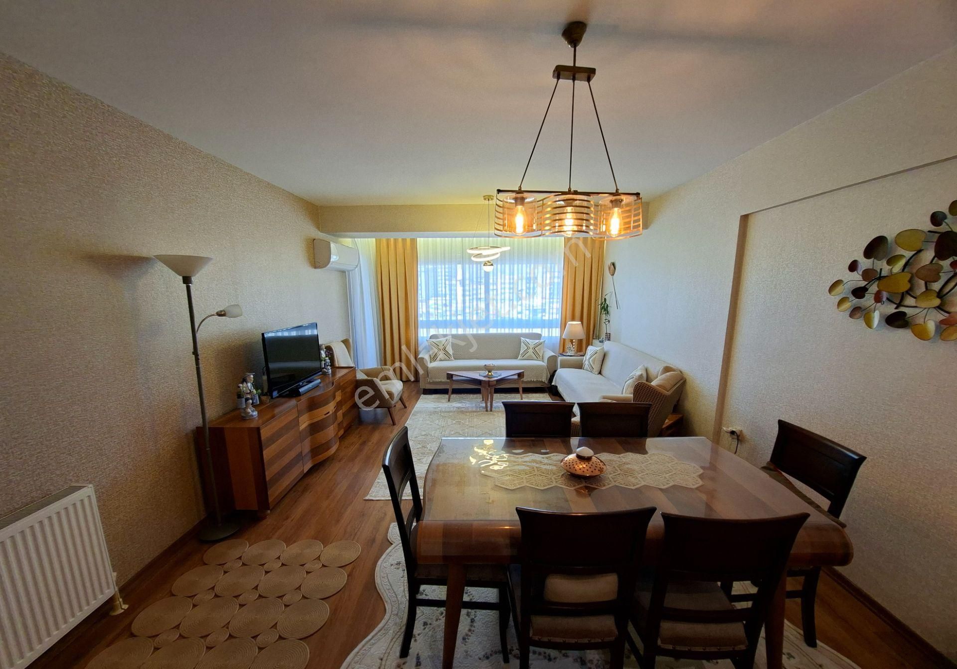 Kw Cobans’dan Palmiye Park Renova’da Kaçmaz Daire – Geniş Balkonlu, Önü Açık, Şık & Bakımlı! - Görsel 2