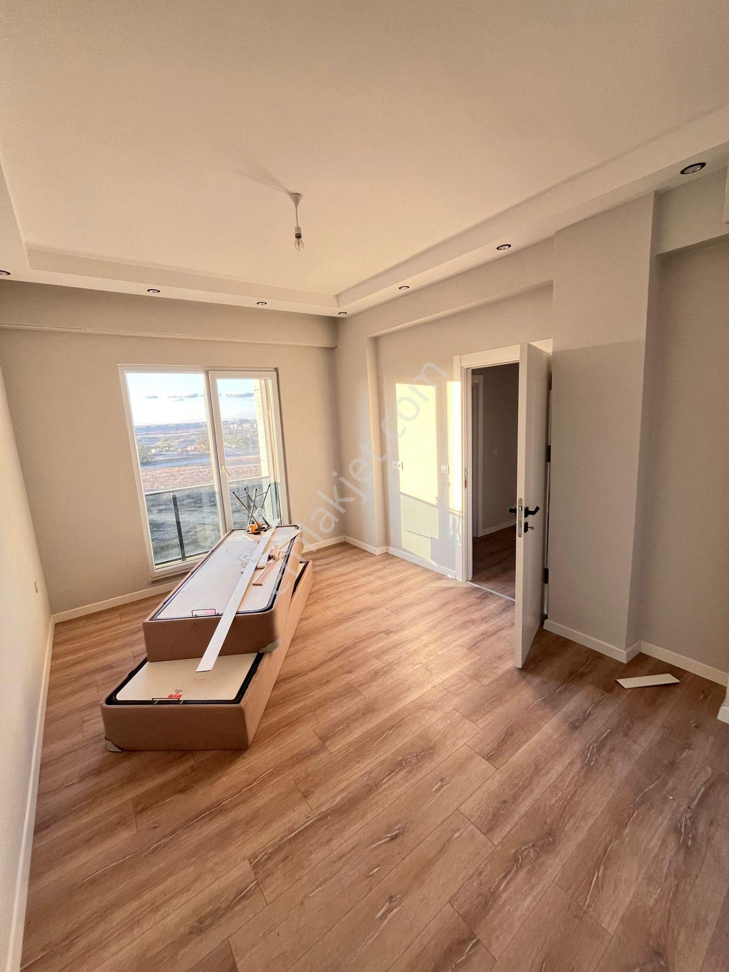 Hürriyet Mahallesi 4+1 Güneş Alan Ferah Sıfır Dubleks Daire - Görsel 12