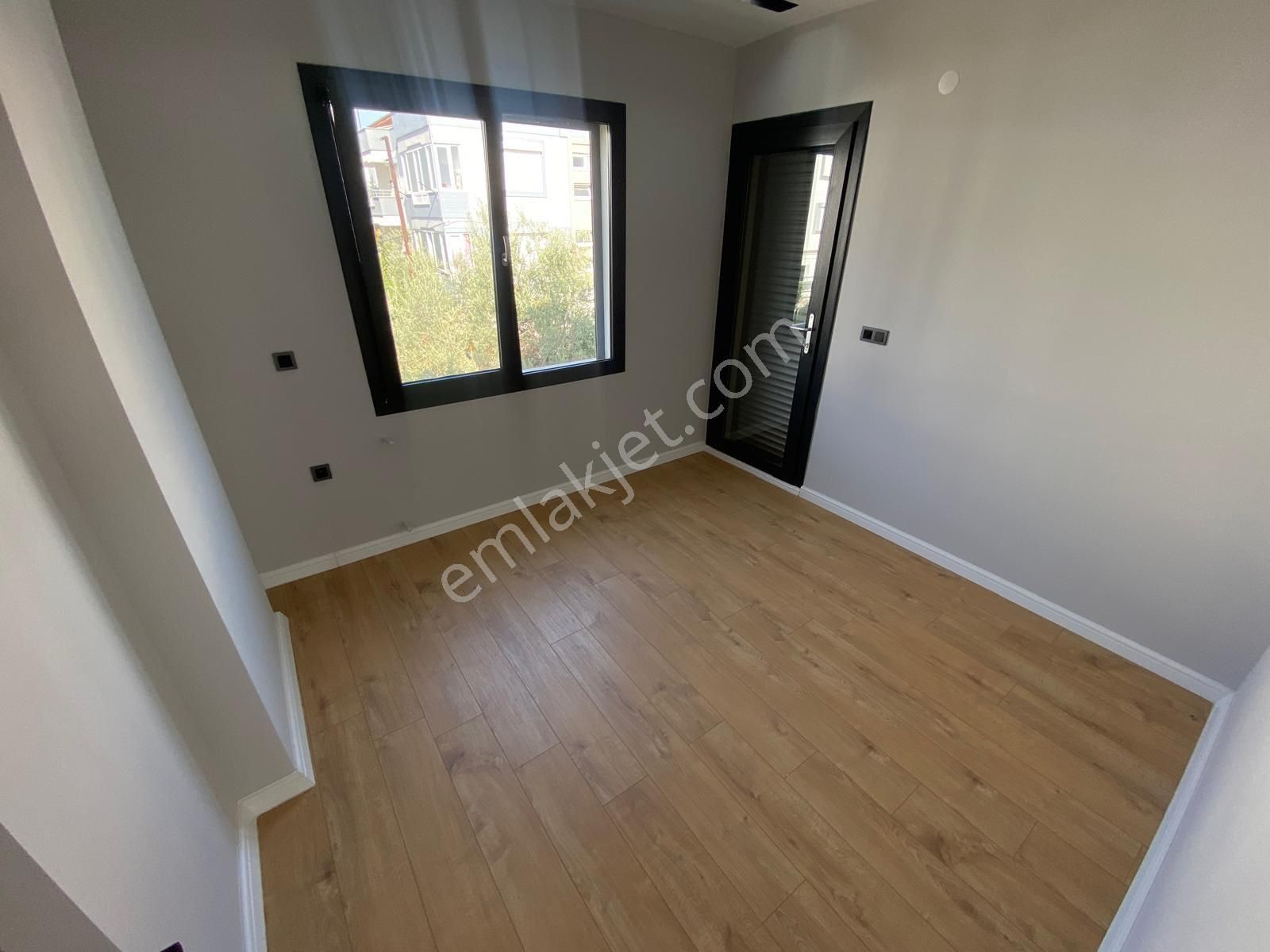 Güçlü Kardeşler Altınoluk Denize 100 Metre Ultra Lüks Villa'lar - Görsel 27