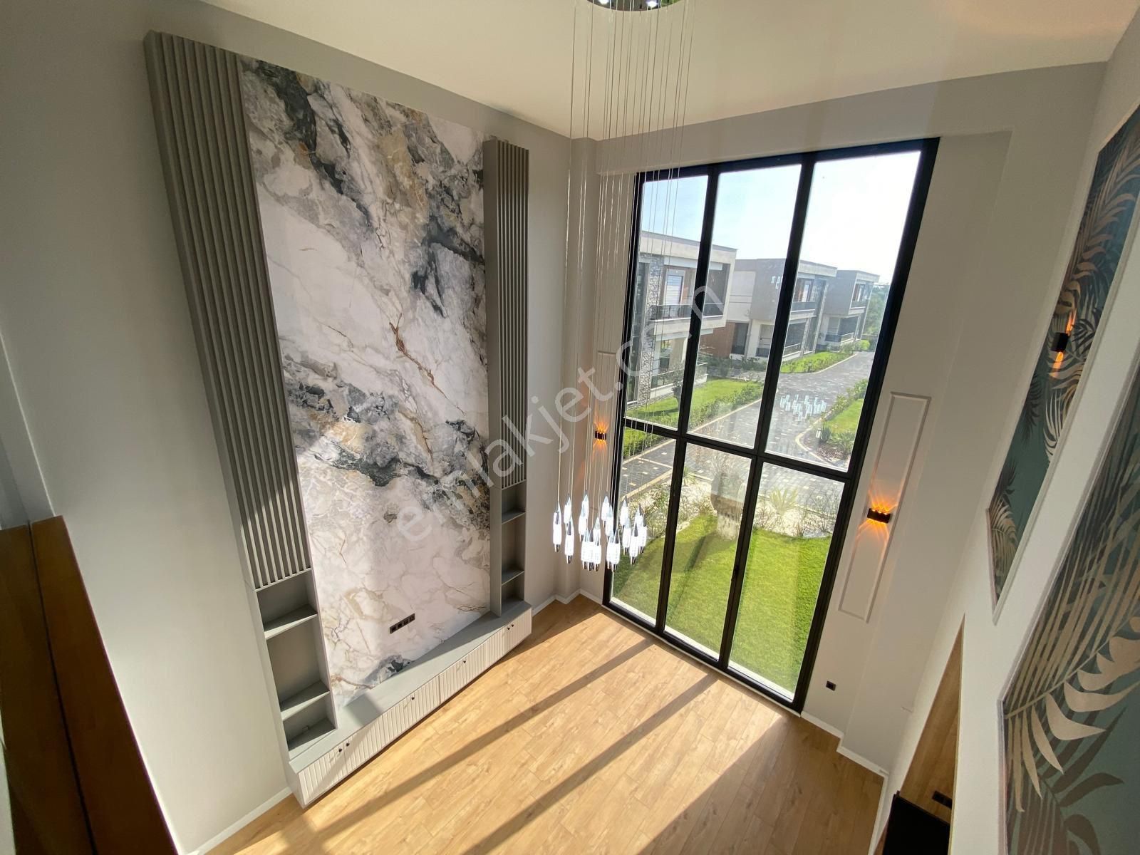 Güçlü Kardeşler Altınoluk Denize 100 Metre Ultra Lüks Villa'lar - Görsel 28