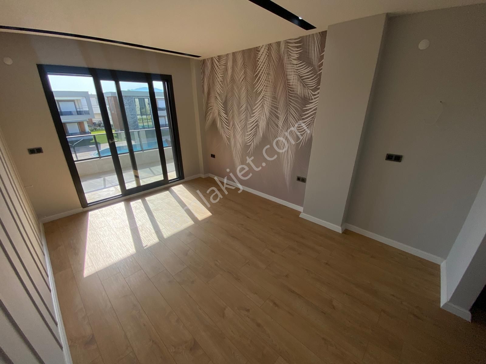 Güçlü Kardeşler Altınoluk Denize 100 Metre Ultra Lüks Villa'lar - Görsel 34