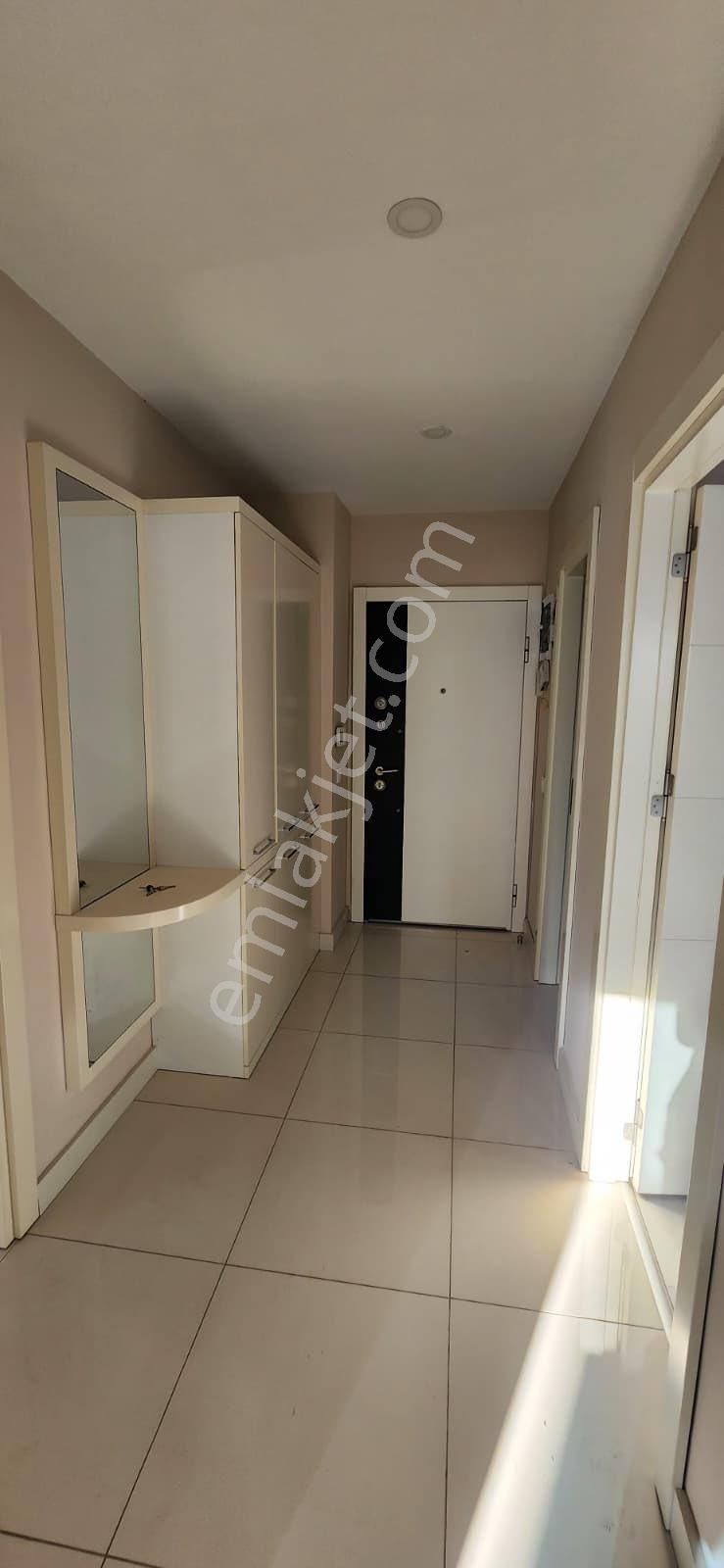 Konyaaltı Hurma Mah.arakatta Havuzlu Merkezi Konumda 2+1 Daire - Görsel 3