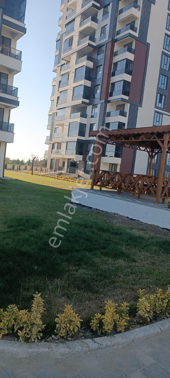 Hürriyette Ara Katta Site İçerisinde 2+1 Satılık Fırsat Daire - Görsel 19