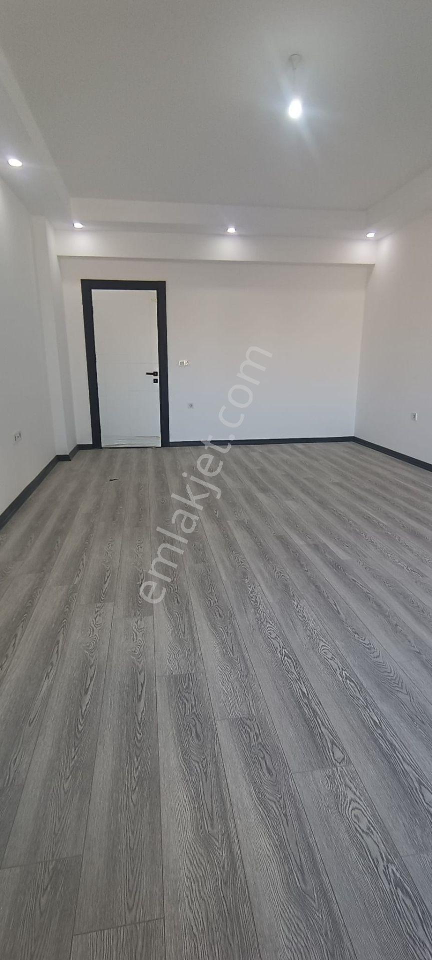 Hürriyette Ara Katta Site İçerisinde 2+1 Satılık Fırsat Daire - Görsel 8