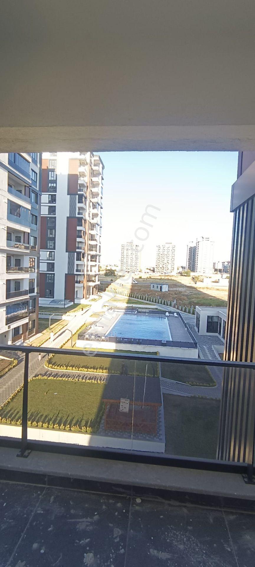 Hürriyette Ara Katta Site İçerisinde 2+1 Satılık Fırsat Daire - Görsel 13