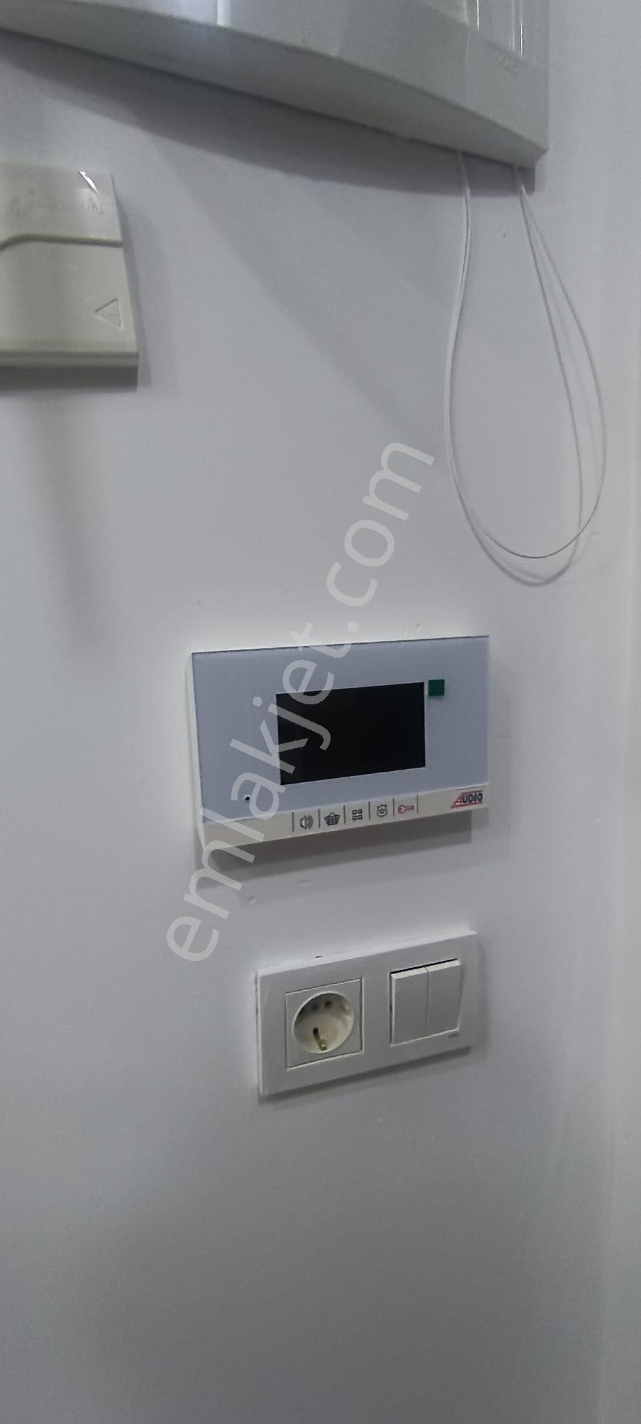 Hürriyette Ara Katta Site İçerisinde 2+1 Satılık Fırsat Daire - Görsel 11