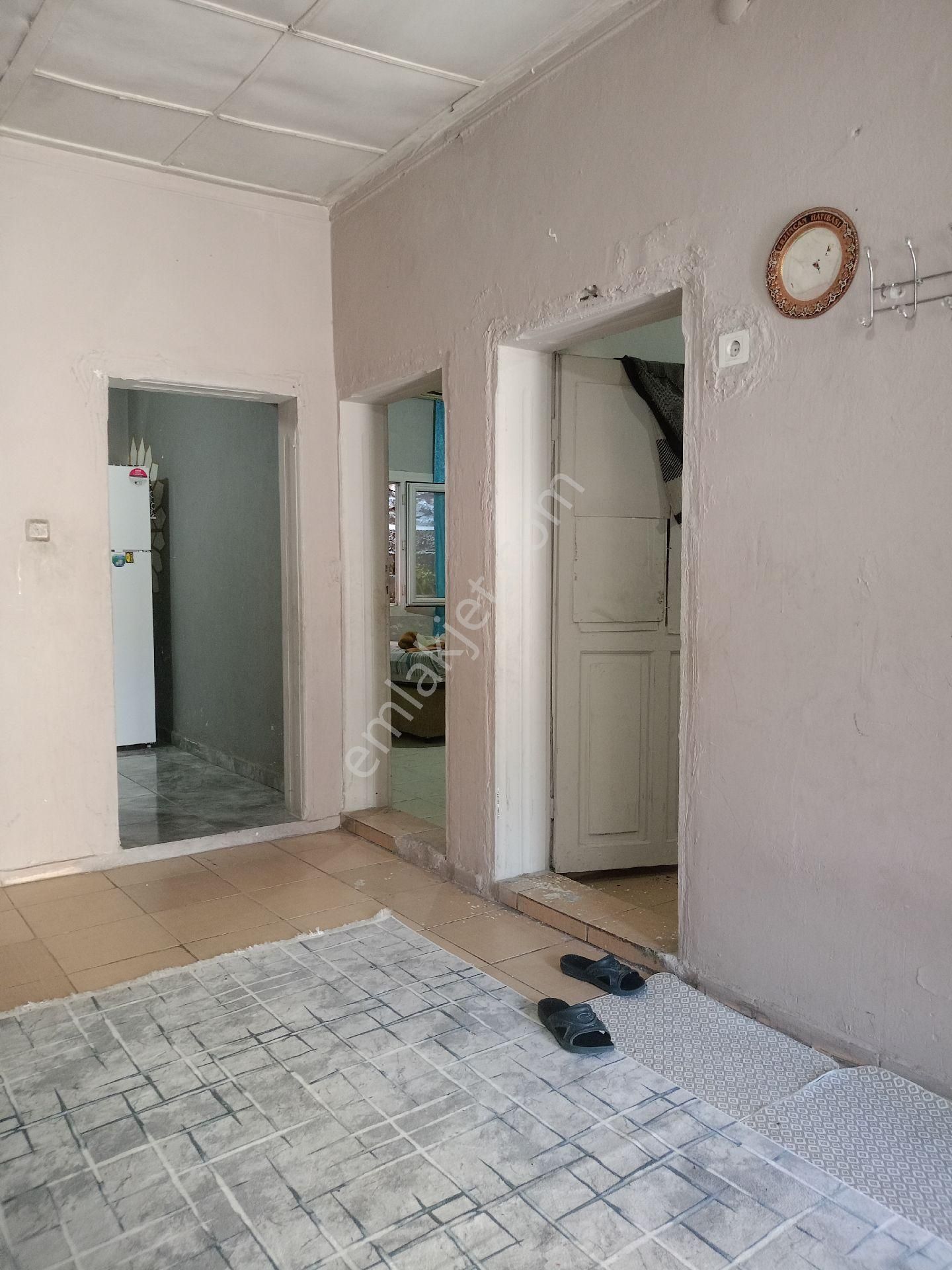 Bahçeli Müstakil Ev - Görsel 2