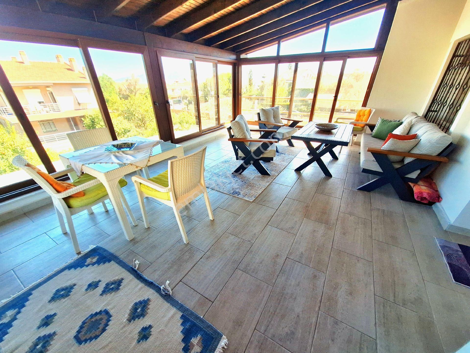 Urla Güvendik'te 375 M2 Arsa İcinde 4+1 Ayrık Nizam Villa - Görsel 18