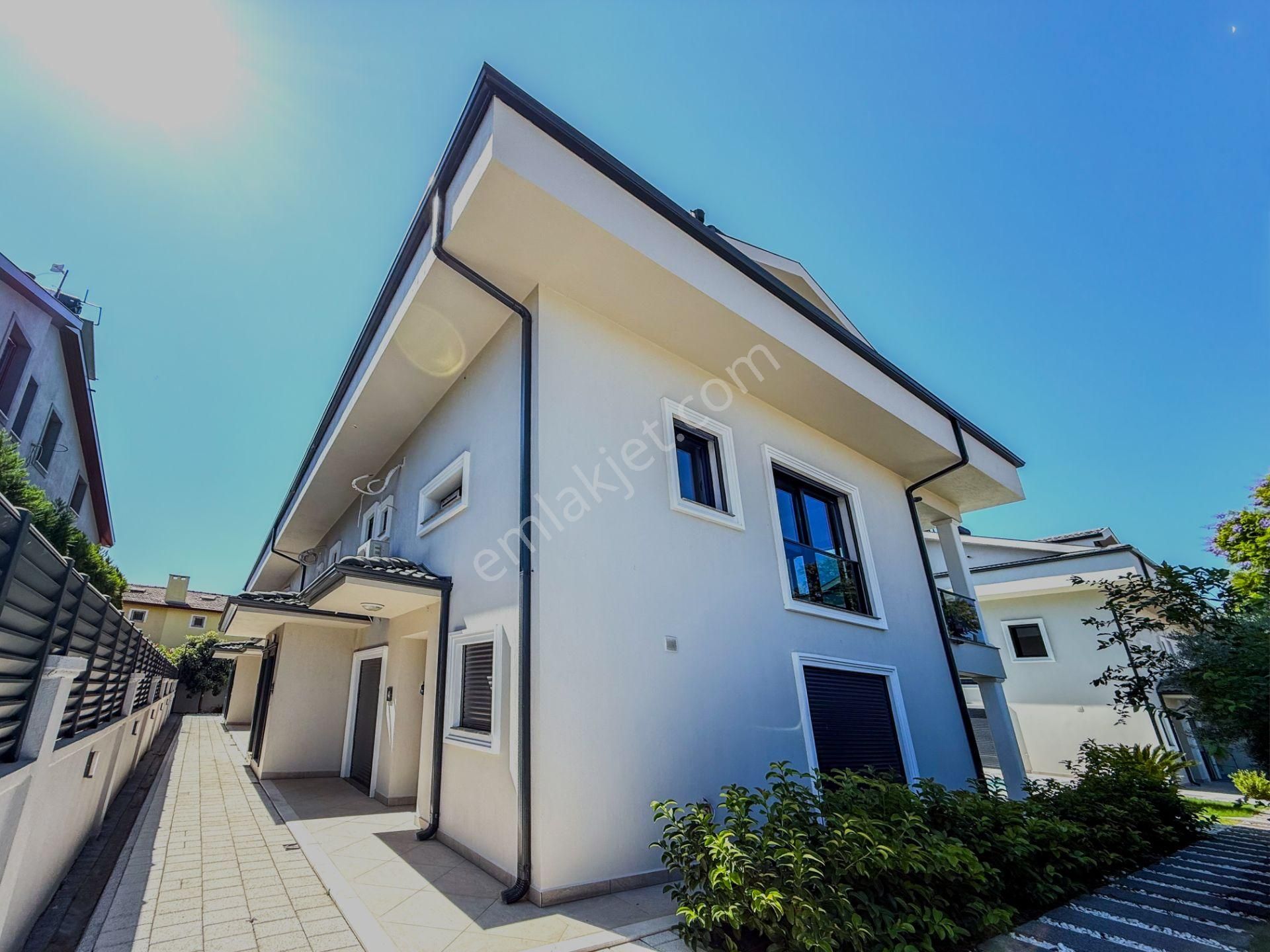 Goldhouse Dan Satılık Foça Denize 700 M Lüks 4+1 Köşe Dubleks Daire - Görsel 2