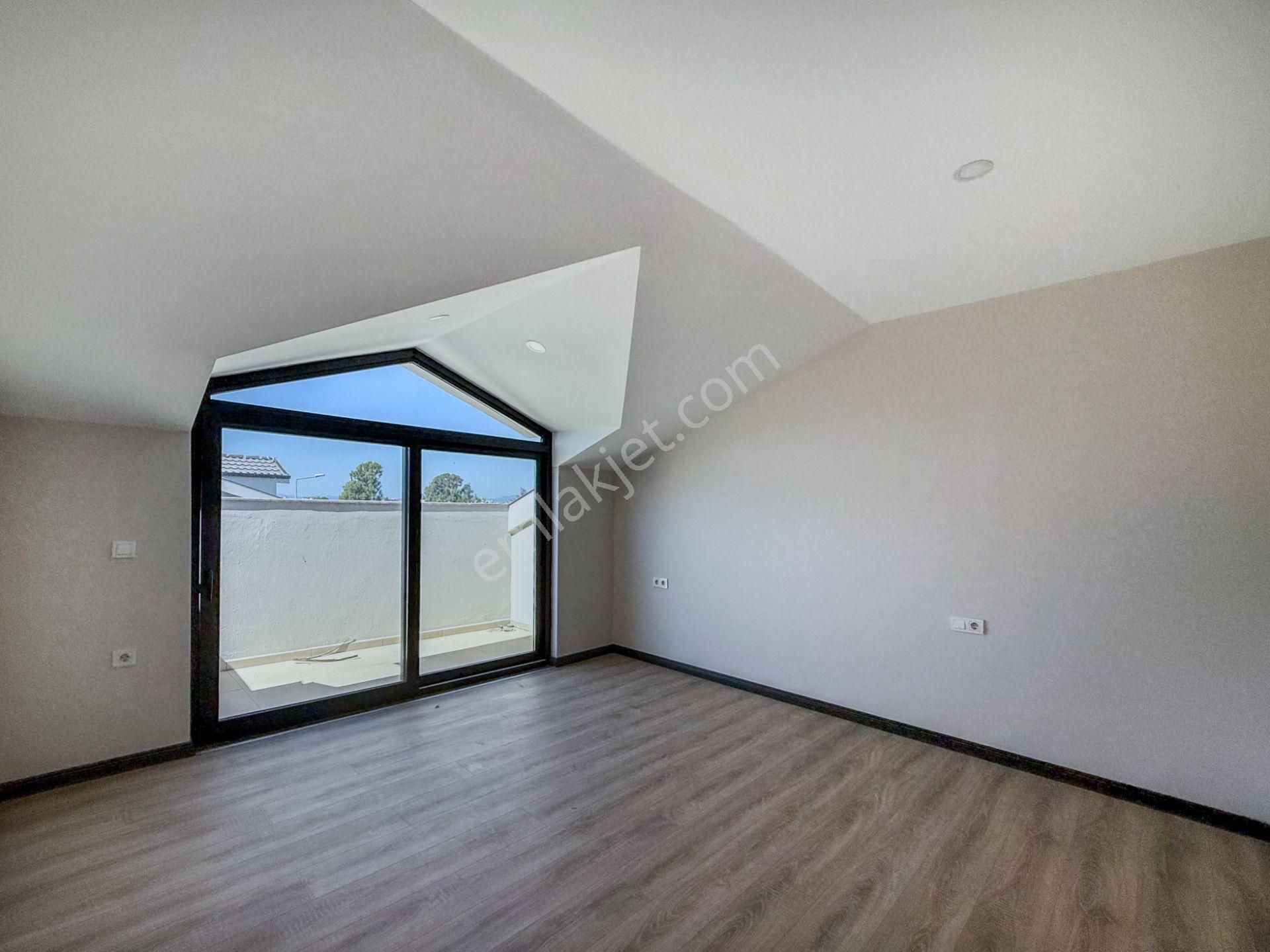 Goldhouse Dan Satılık Foça Denize 700 M Lüks 4+1 Köşe Dubleks Daire - Görsel 24