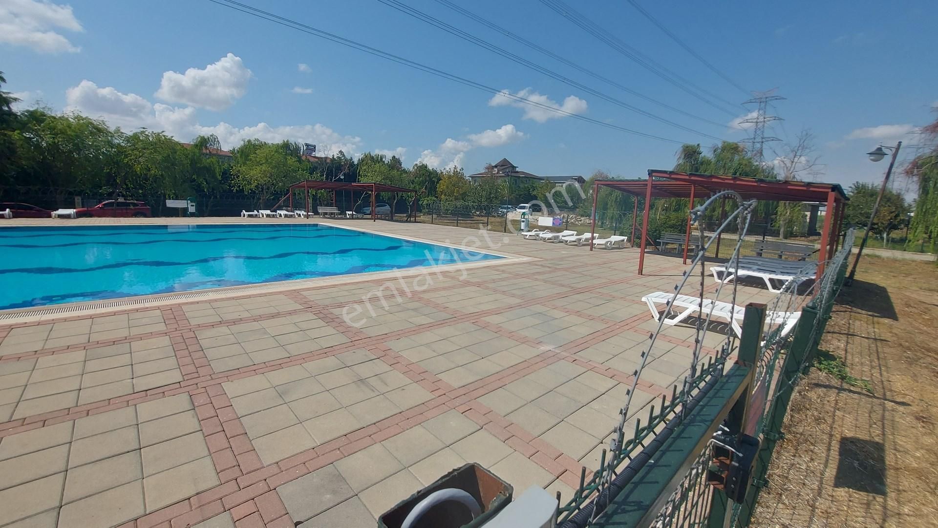 Çatalca İzzettin Mah Site İçerisinde Komple Yenilenmiş Satılık Dublex Villa - Görsel 6