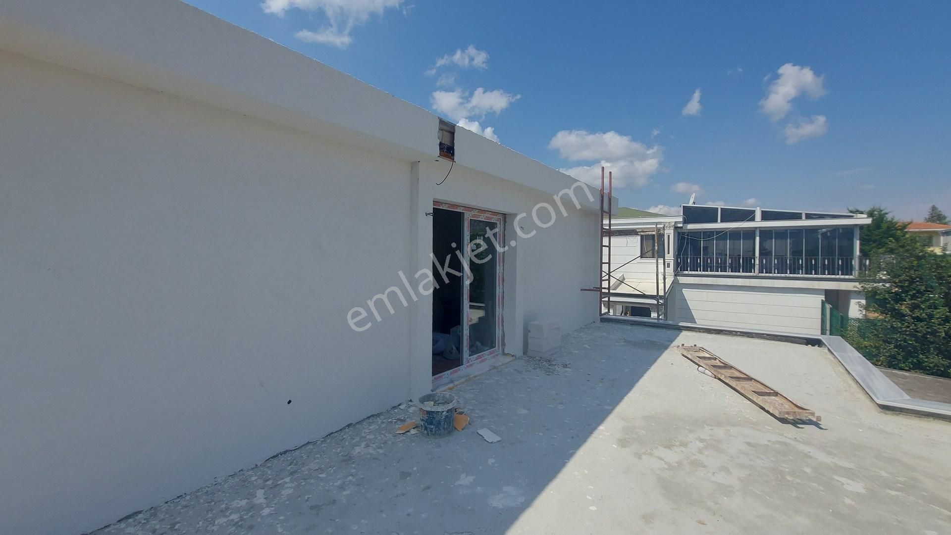 Çatalca İzzettin Mah Site İçerisinde Komple Yenilenmiş Satılık Dublex Villa - Görsel 14