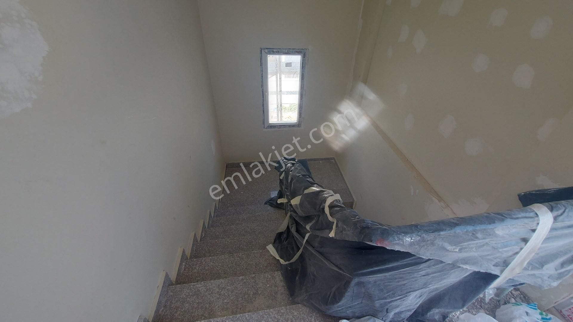 Çatalca İzzettin Mah Site İçerisinde Komple Yenilenmiş Satılık Dublex Villa - Görsel 21