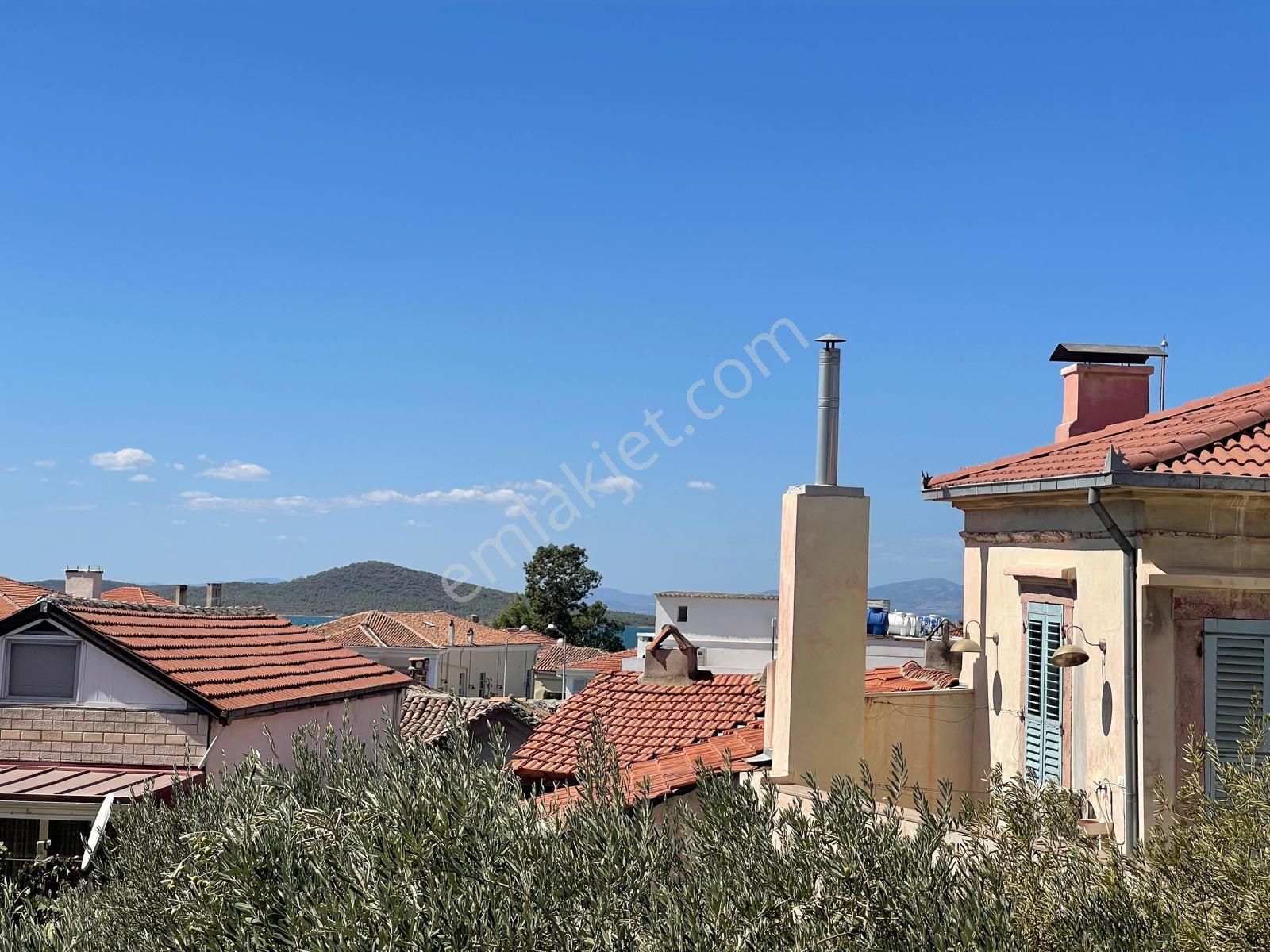 Ayvalık Merkez'de Restorasyonlu Avlulu 3 Katlı 4+1 Taş Rum Evi - Görsel 22