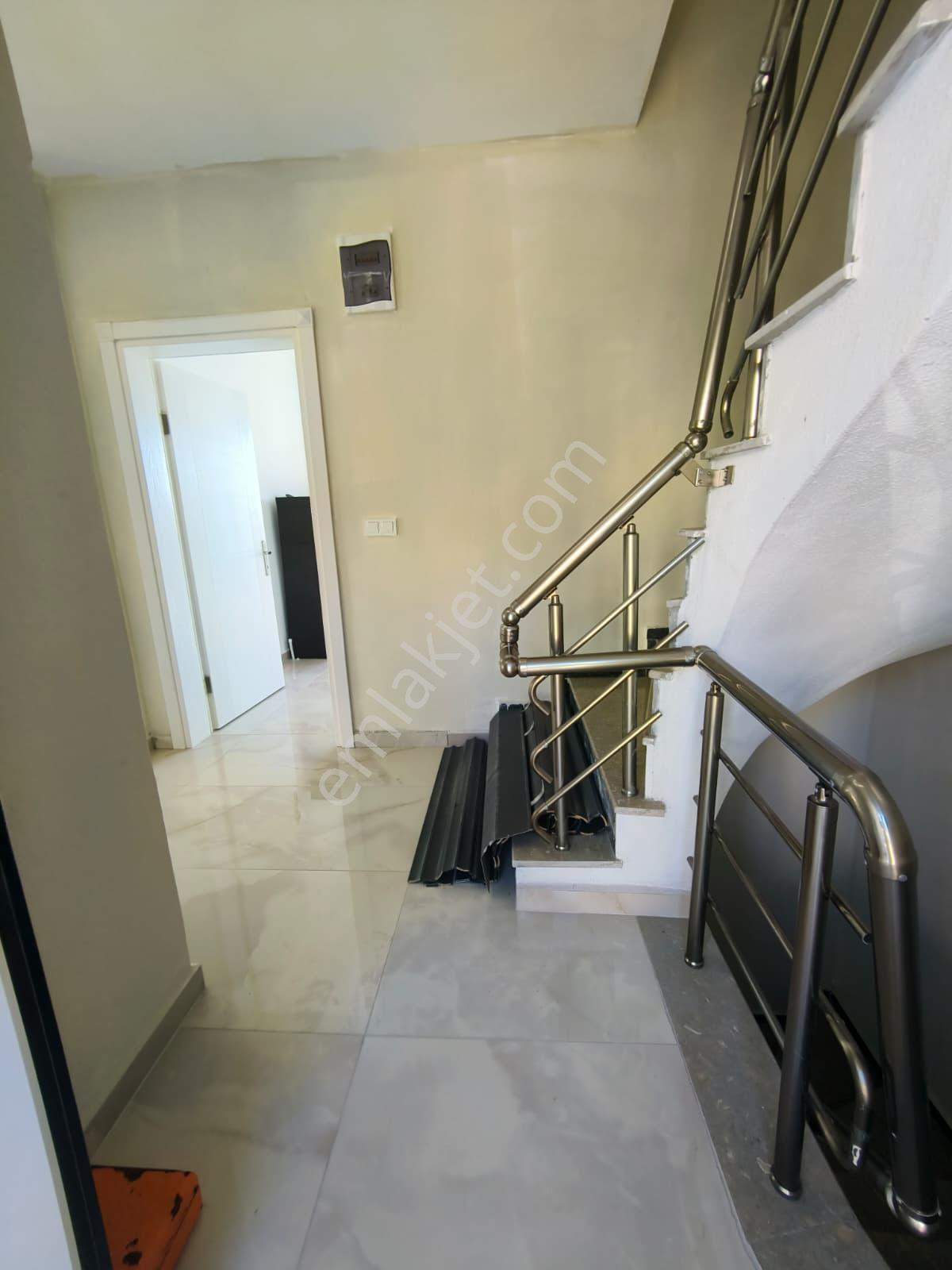 Erdek Narlı Deniz Manzaralı Tripleks Villa - Görsel 18