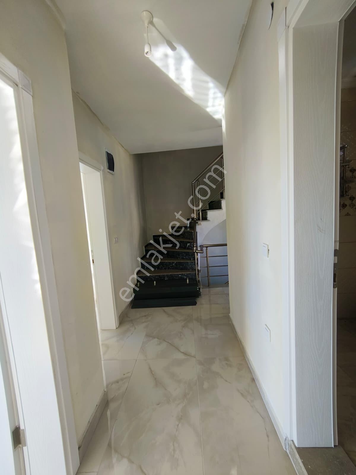 Erdek Narlı Deniz Manzaralı Tripleks Villa - Görsel 19