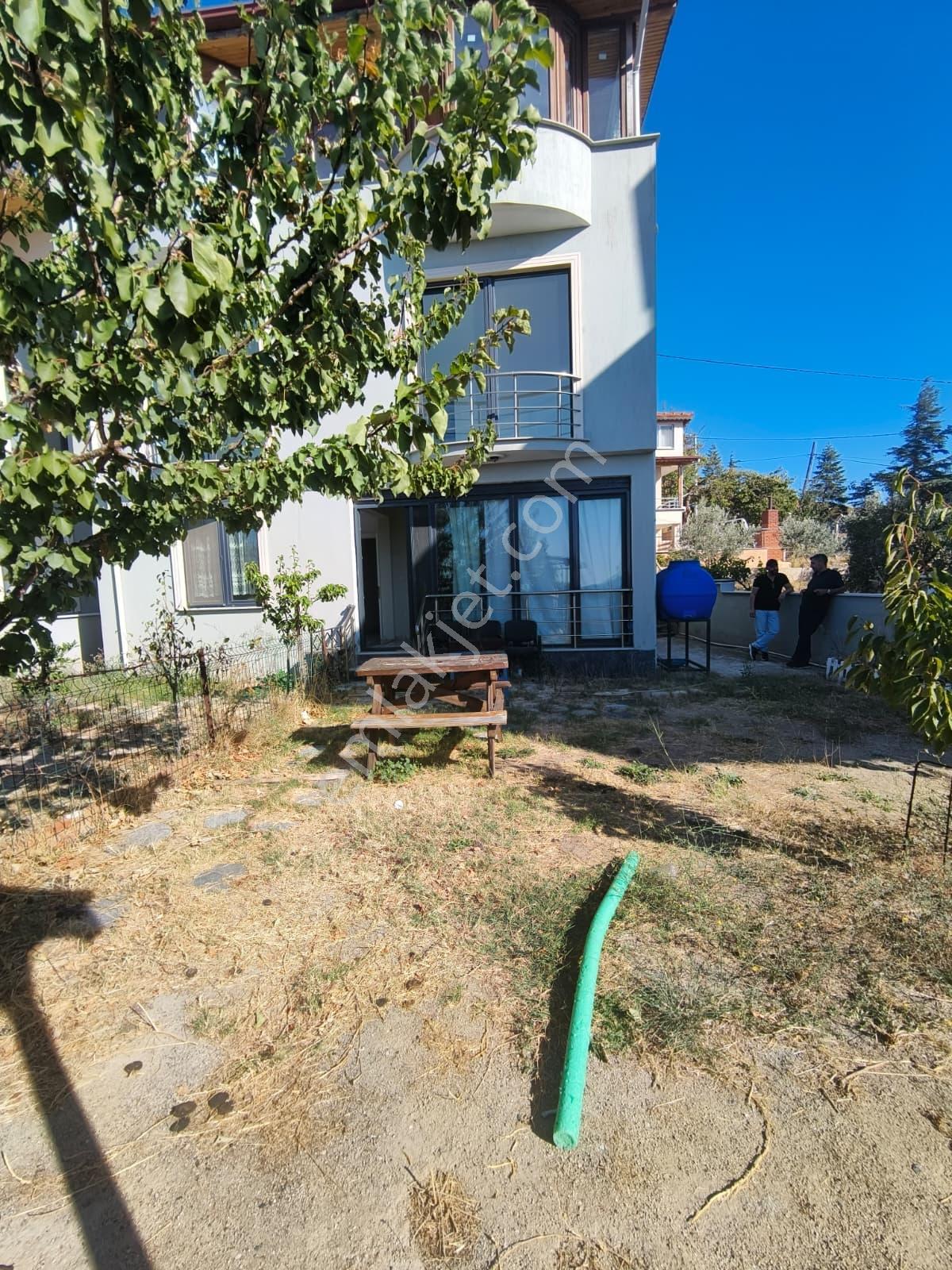 Erdek Narlı Deniz Manzaralı Tripleks Villa - Görsel 32