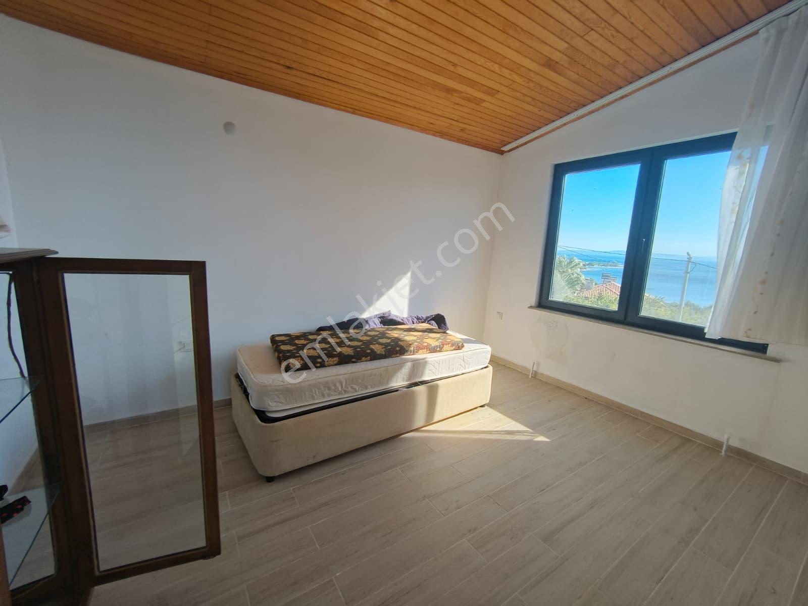 Erdek Narlı Deniz Manzaralı Tripleks Villa - Görsel 3