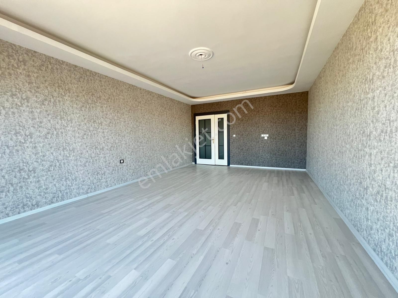 Engin Emlak'tan Merkezi Konumda Manzaralı 4+1 Site Dairesi - Görsel 8