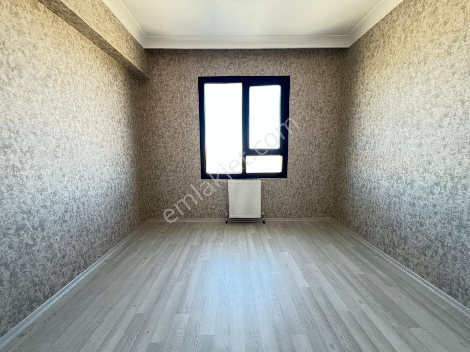 Engin Emlak'tan Merkezi Konumda Manzaralı 4+1 Site Dairesi - Görsel 14