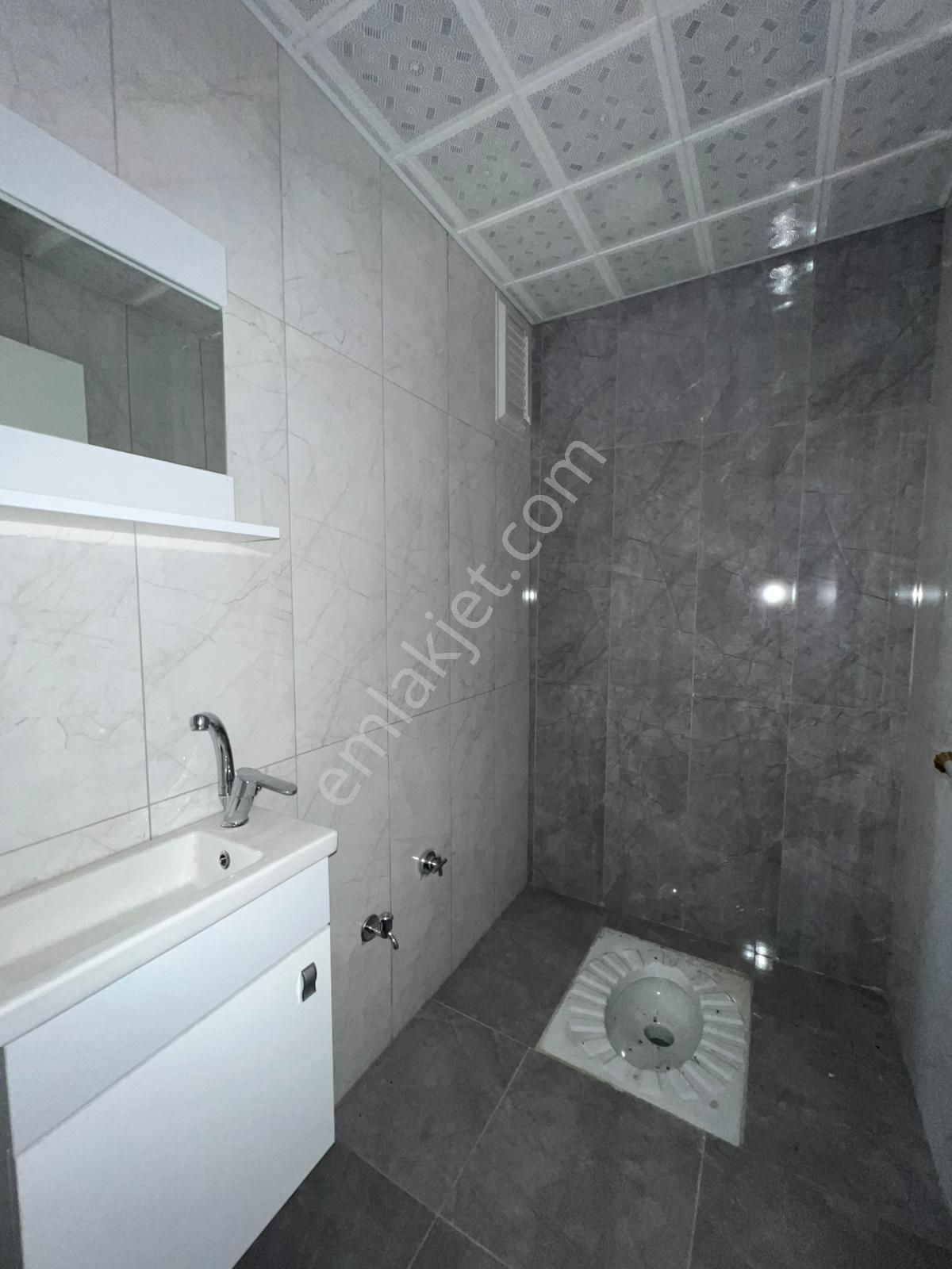 Engin Emlak'tan Merkezi Konumda Manzaralı 4+1 Site Dairesi - Görsel 30