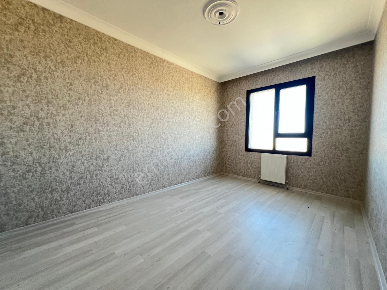 Engin Emlak'tan Merkezi Konumda Manzaralı 4+1 Site Dairesi - Görsel 11