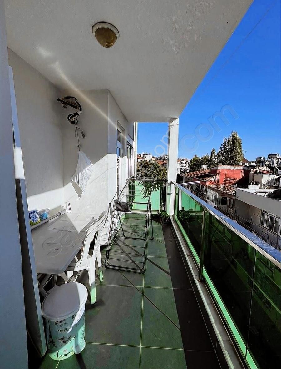 Şelale Ekmek Fırını Yanında