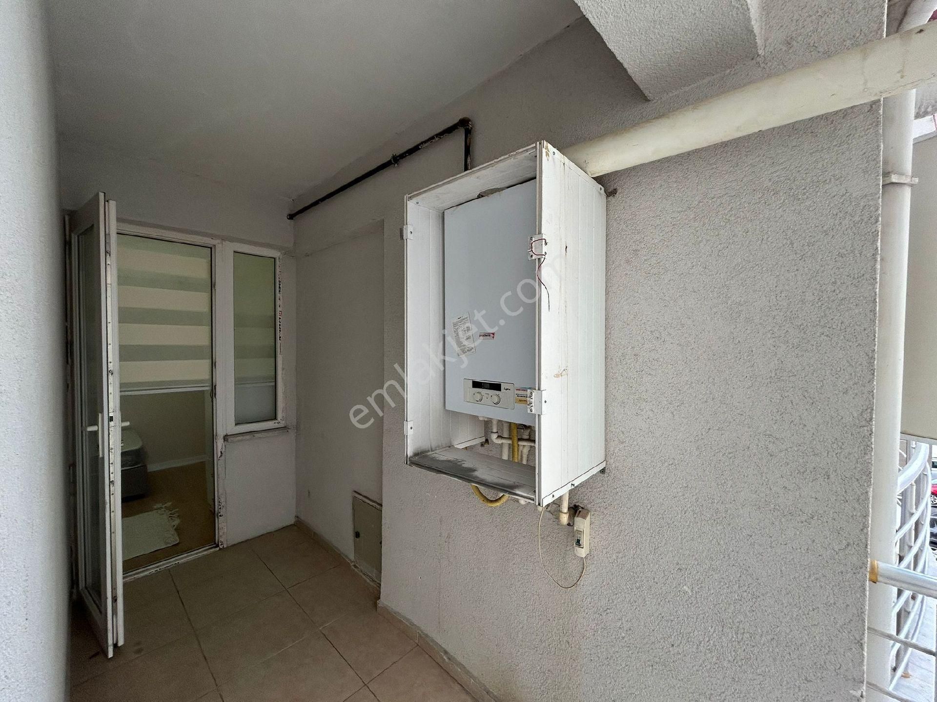 Aktürk Gayrimenkul'den Merkezi Konumda 2+1 Satılık Fırsat Daire - Görsel 11