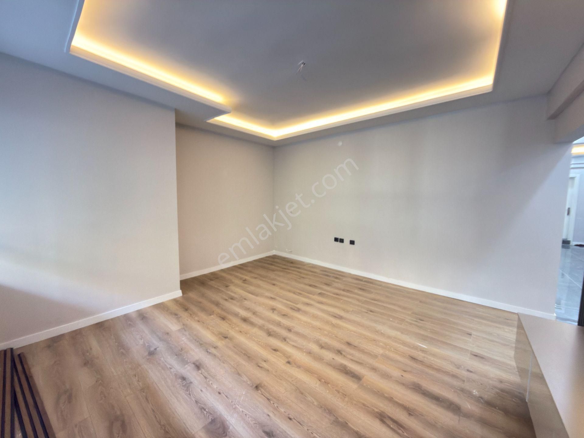 Kuyuyazı Cad Yakını 3+1 Bağımsız Kendine Ait Bahçeli Lüks Yapılı - Görsel 17