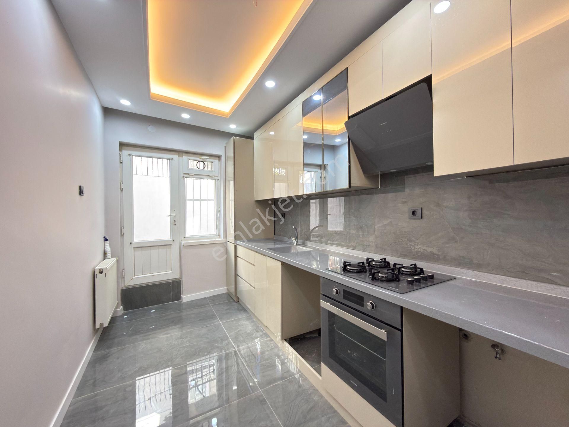 Kuyuyazı Cad Yakını 3+1 Bağımsız Kendine Ait Bahçeli Lüks Yapılı - Görsel 3