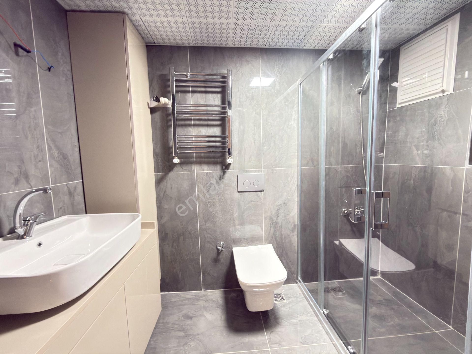 Kuyuyazı Cad Yakını 3+1 Bağımsız Kendine Ait Bahçeli Lüks Yapılı - Görsel 32