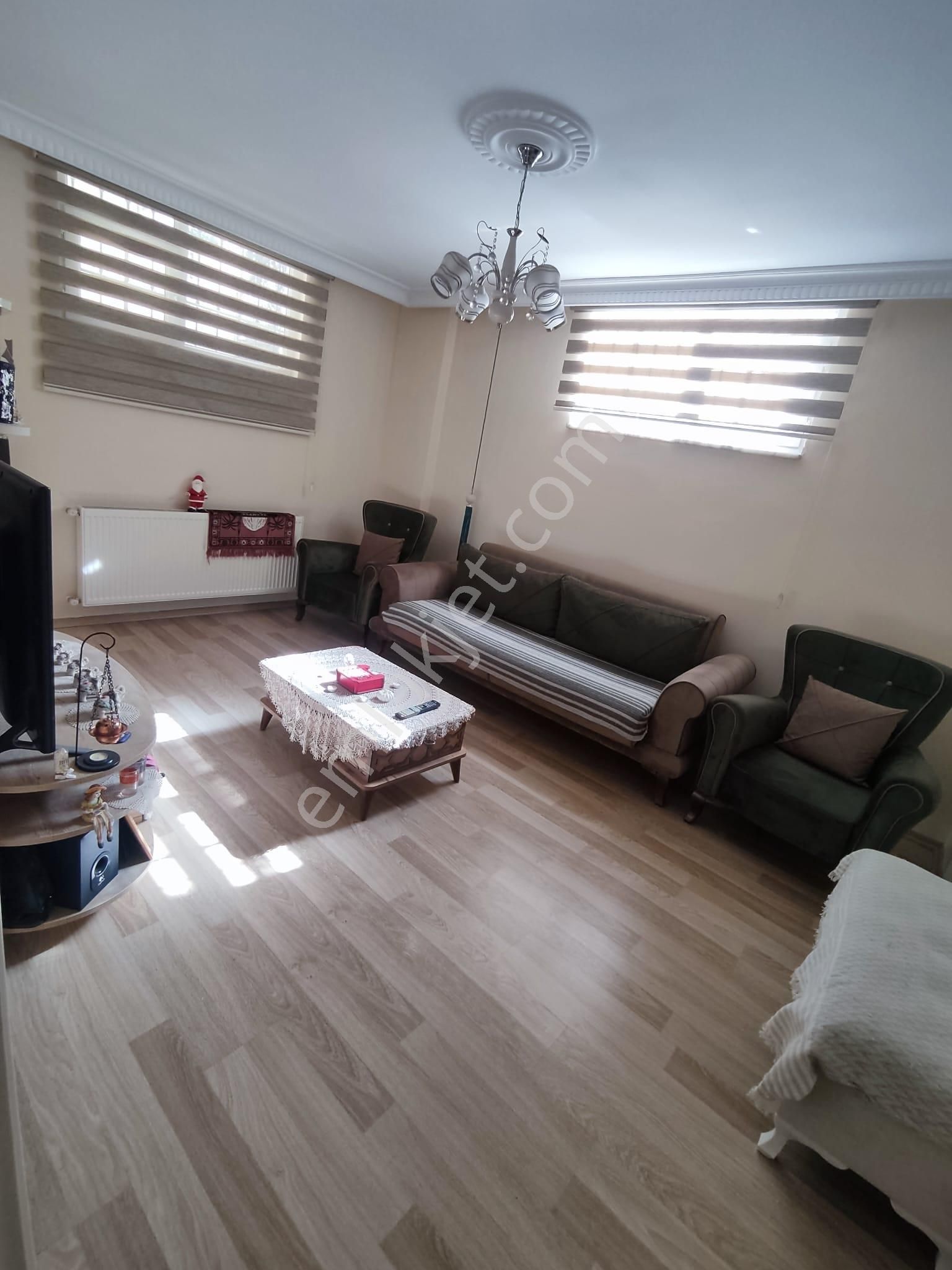 Zafer Mahallesinde Satılık 3+1 Daire İskanlı Güney Ve Batı Cephe