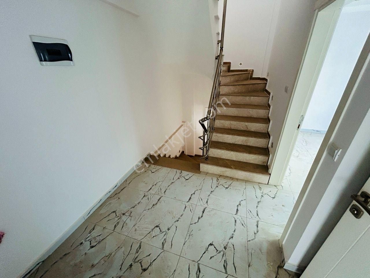 Didim'de Havuzlu Sitede Daire Fiyatına Villa 3+1 - Görsel 20