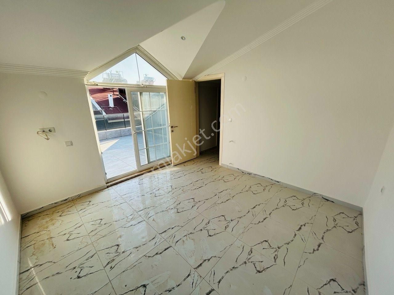 Didim'de Havuzlu Sitede Daire Fiyatına Villa 3+1 - Görsel 23