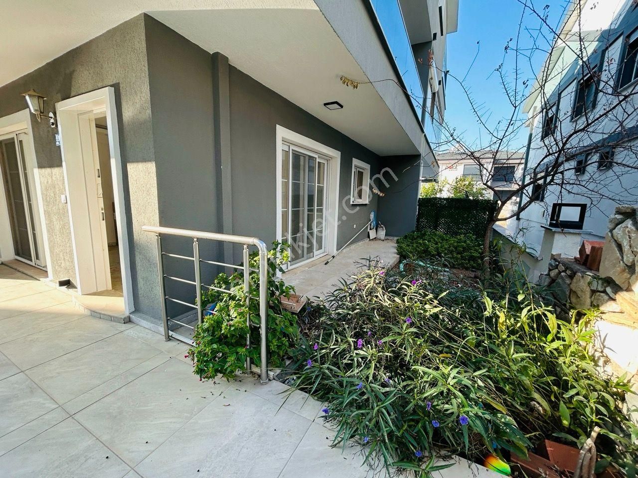 Didim'de Havuzlu Sitede Daire Fiyatına Villa 3+1 - Görsel 3