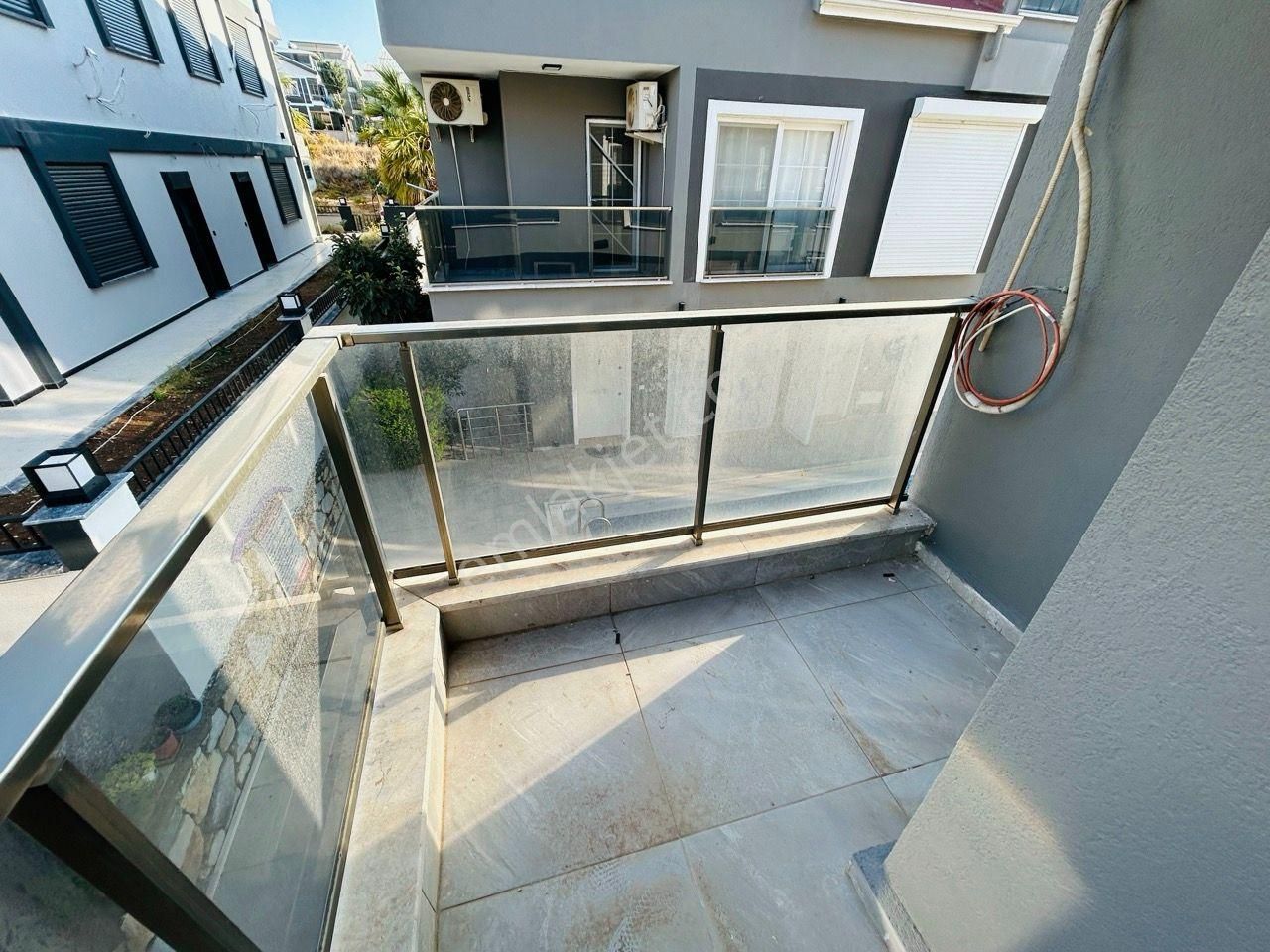 Didim'de Havuzlu Sitede Daire Fiyatına Villa 3+1 - Görsel 16