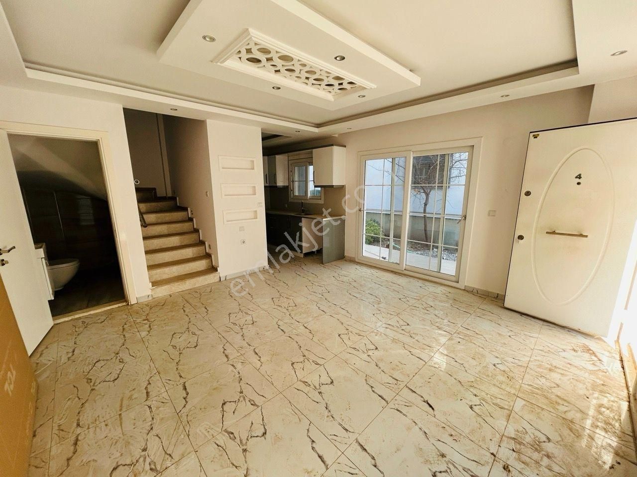 Didim'de Havuzlu Sitede Daire Fiyatına Villa 3+1 - Görsel 10