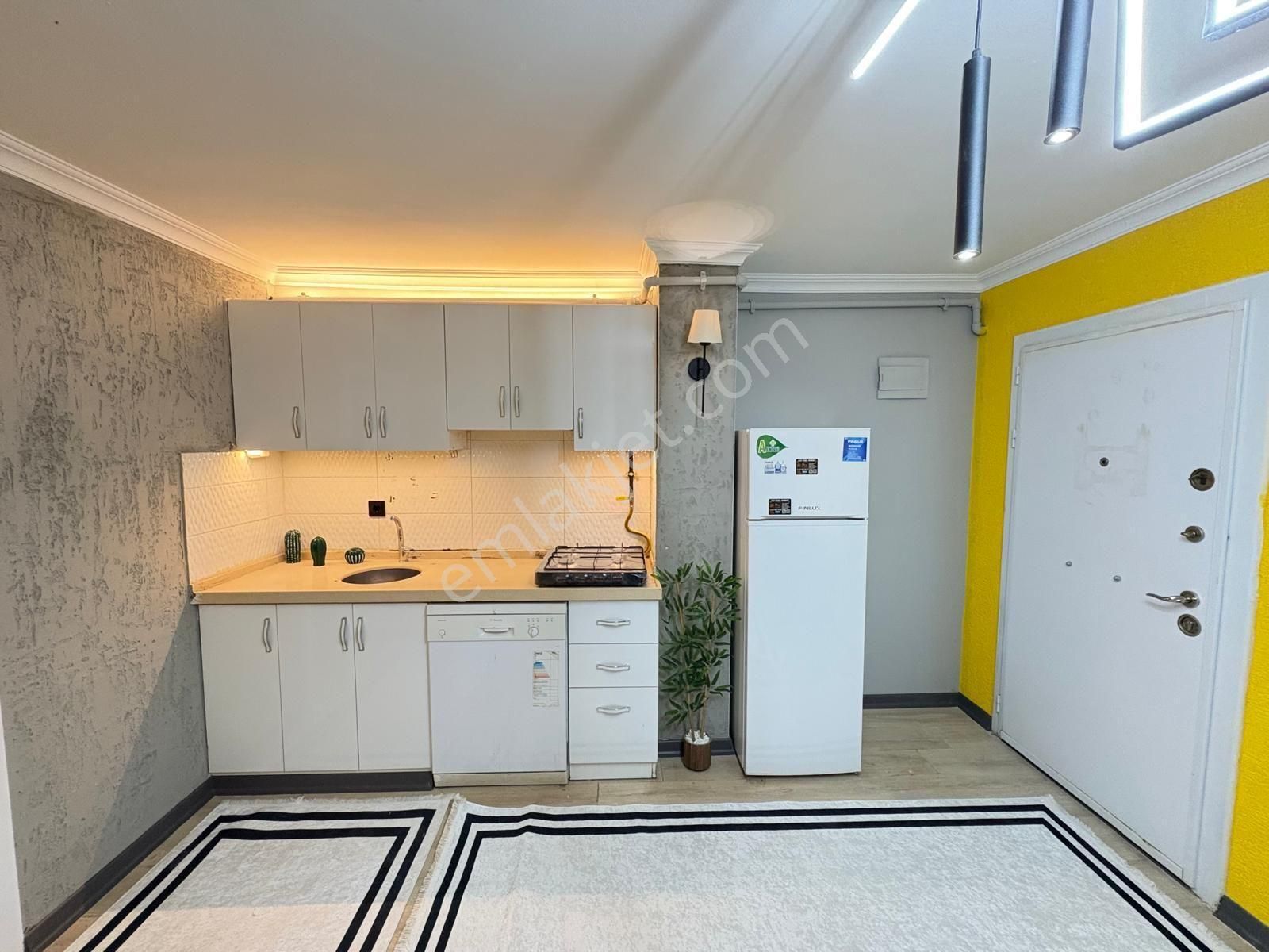 Aktürk Gayrimenkul'den Tasarımlı 2+1 Satılık Fırsat Daire - Görsel 18