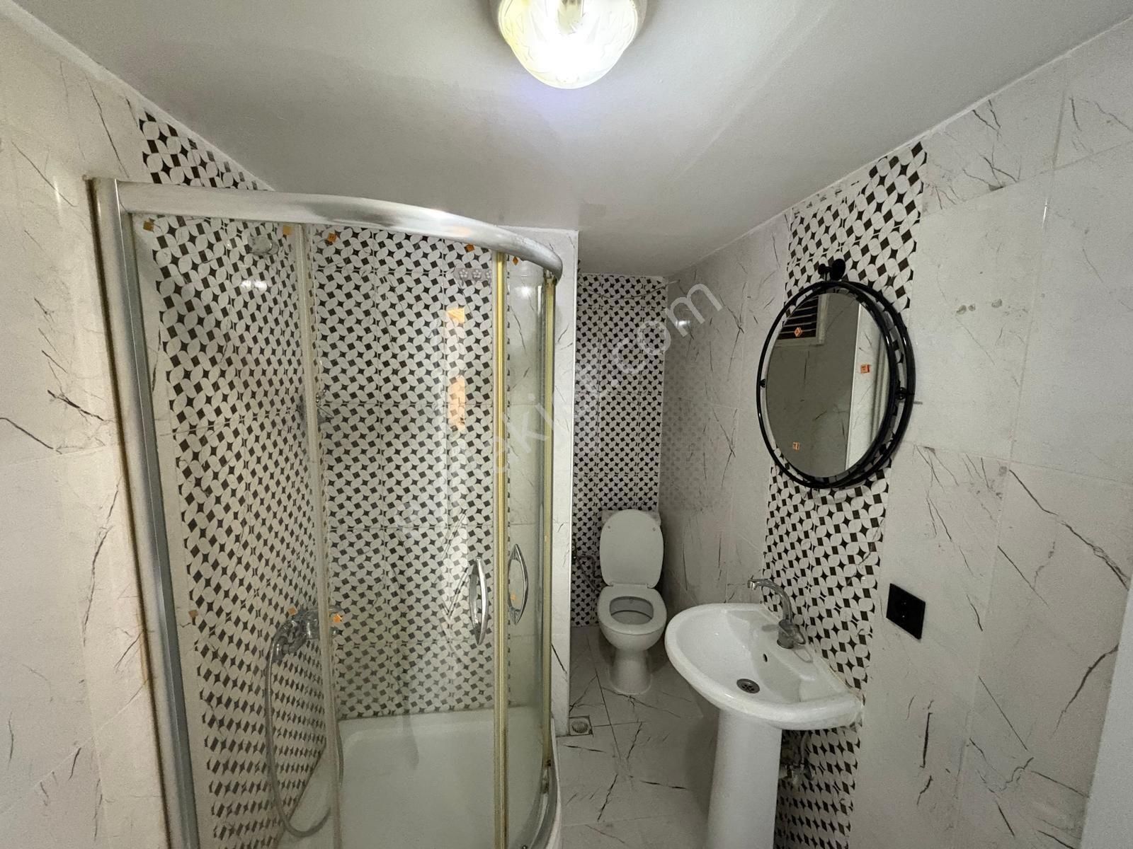 Aktürk Gayrimenkul'den Tasarımlı 2+1 Satılık Fırsat Daire - Görsel 16