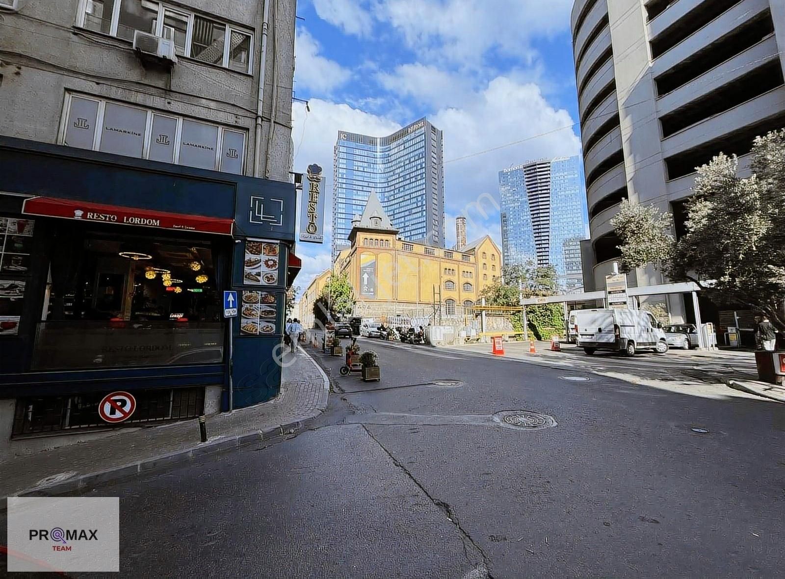 Şişli Bomonti Gökkuşağı Sokakta Prestijli Ofis - Görsel 19